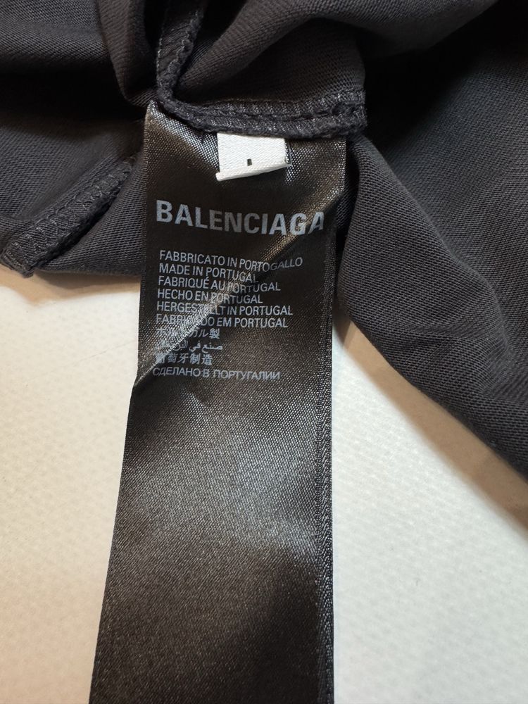 Футболка Balenciaga Distressed M L