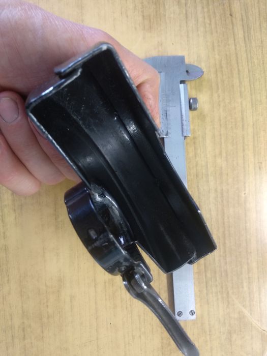 Защитный кожух болгарки Makita макита