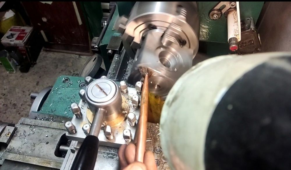 Токарні роботи р-н Гравітон