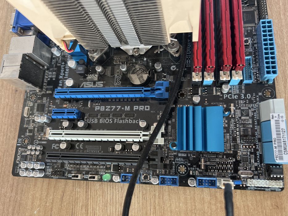 i7 + Noctua + płyta główna Asus  Pro + RAM 1866 MHz DDR3