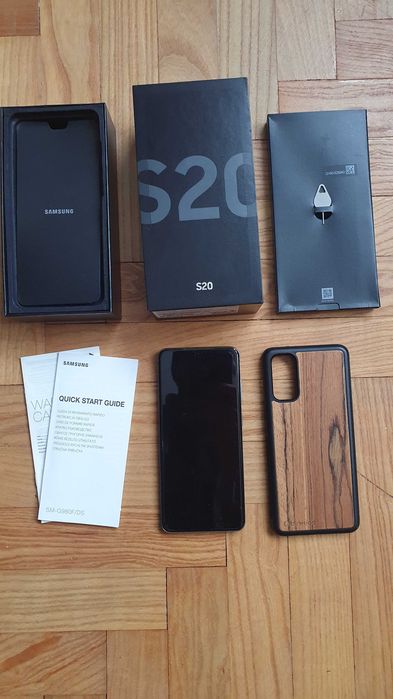 Samsung Galaxy S20 + etui i oryginalny box