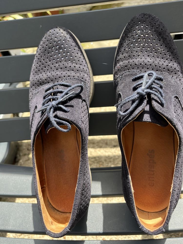 Sapatos casuais azuis marinho