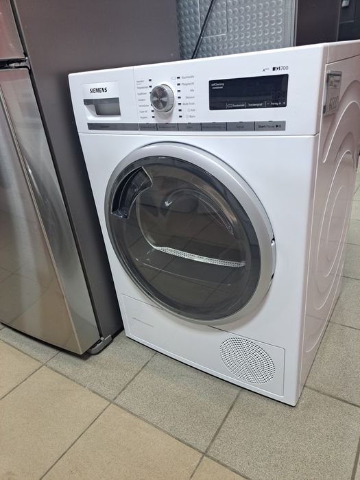 Сучасна сушильна машина AEG 8000Serie з тепловим насосом