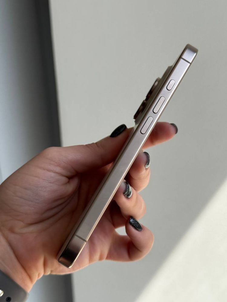 Apple iPhone 16 Pro 512GB Desert. Neverlock. Esim. 0 циклів