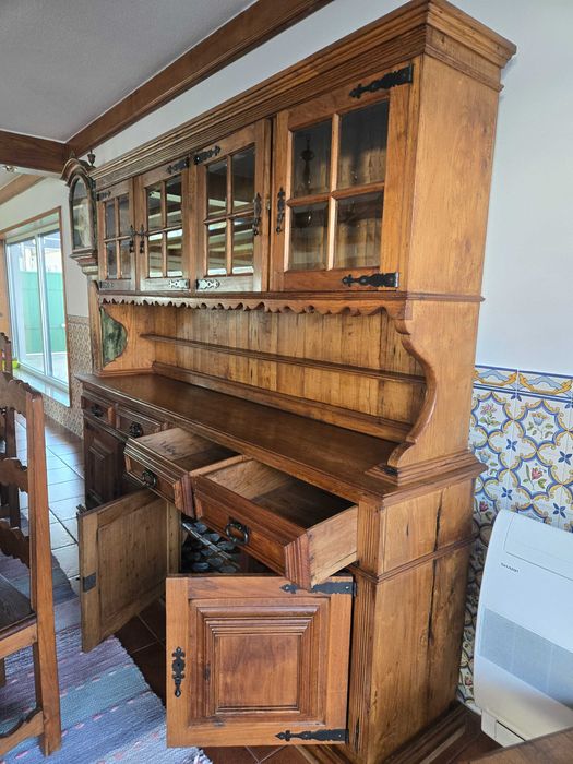 Mobilia sala Antiga  de Castanho velho