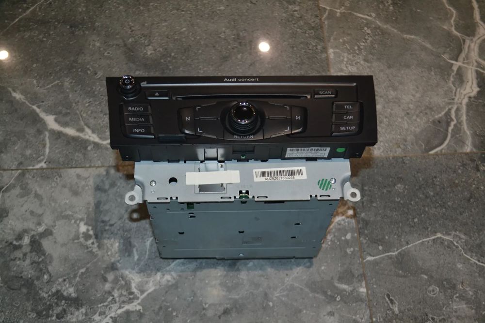 AUDI A4 B8 A5 Q5 RADIO CONCERT 8T1035186P POMORSKIE