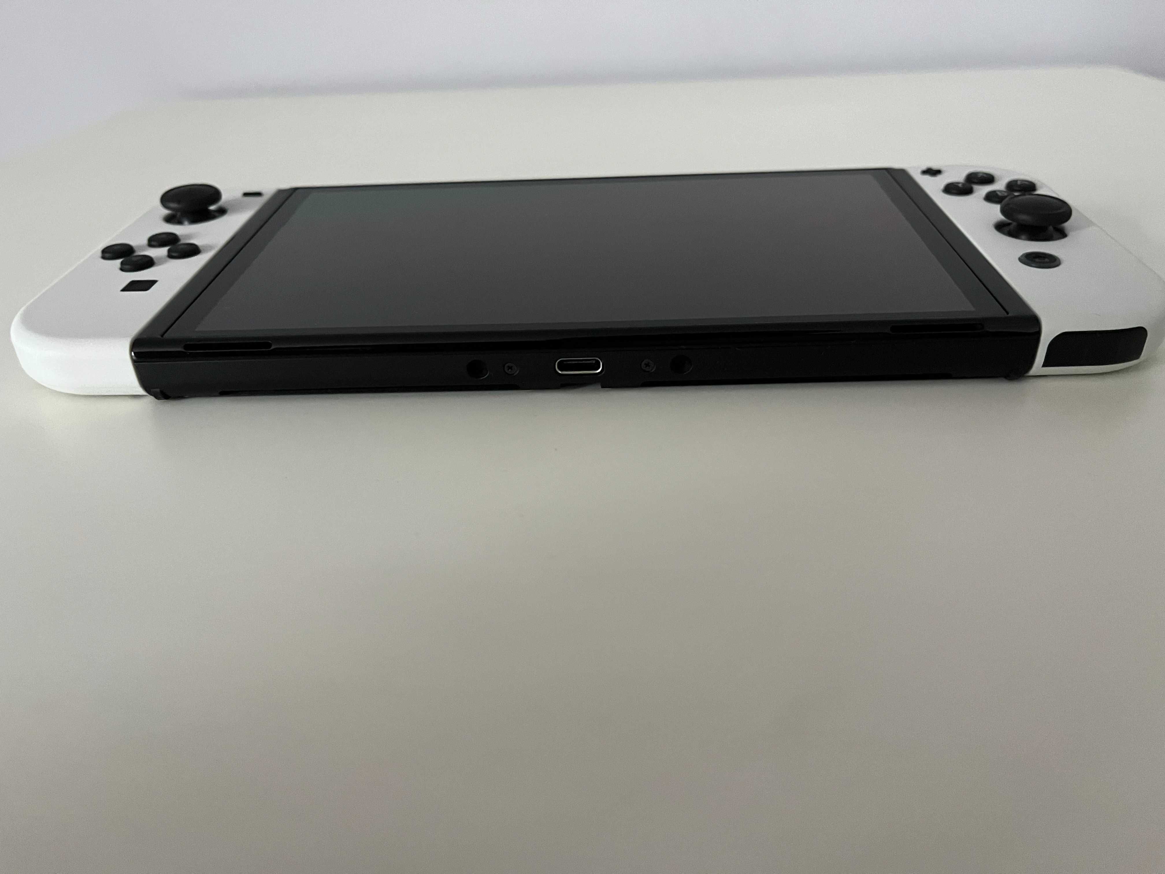 Nintendo Switch OLED + Pro Controller + microSD 512 GB