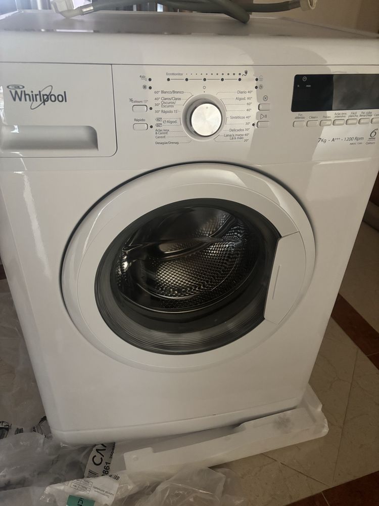 Maquina Lavar Roupa Wirlpool AWOC 7283 - 7kg
