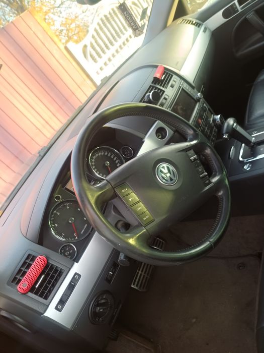 Продам туарег 5.0 дизель на пневмі для військового