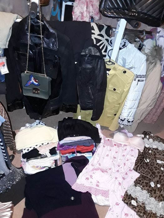 Продам свою женскую одежду