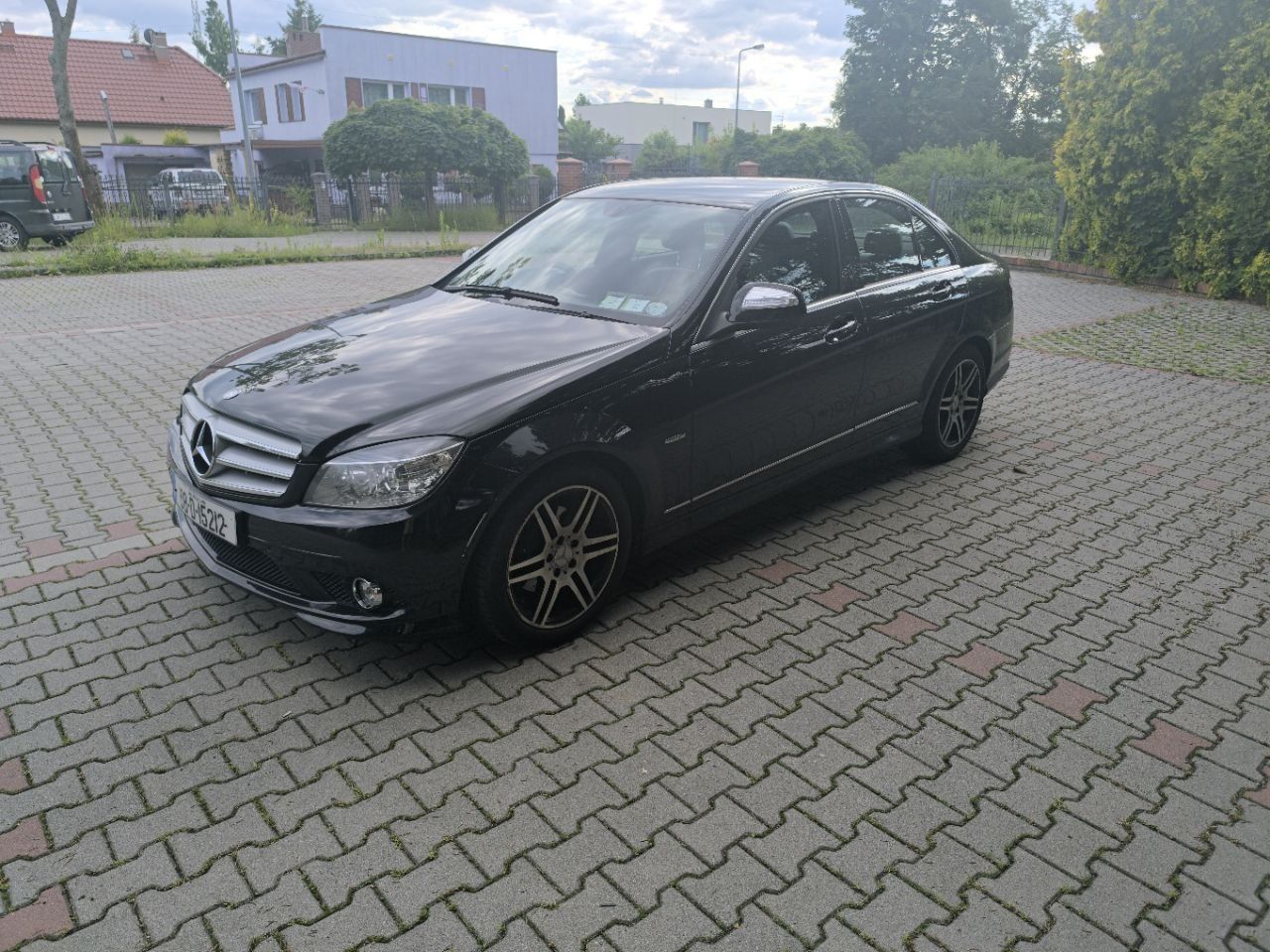Anglik Mercedes C klasa W 204 AMG 1.8 benzyna sedan Irlandia