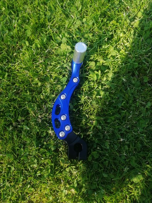 Dźwignia zmiany biegów do motocykla.