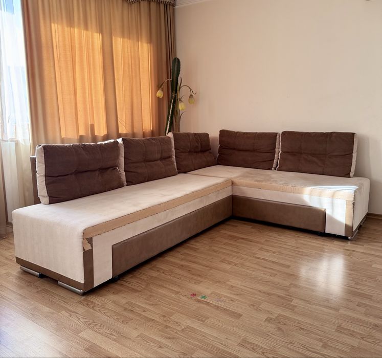 Кутовий диван, розкладний, з підйомним механізмом, журнальним столиком