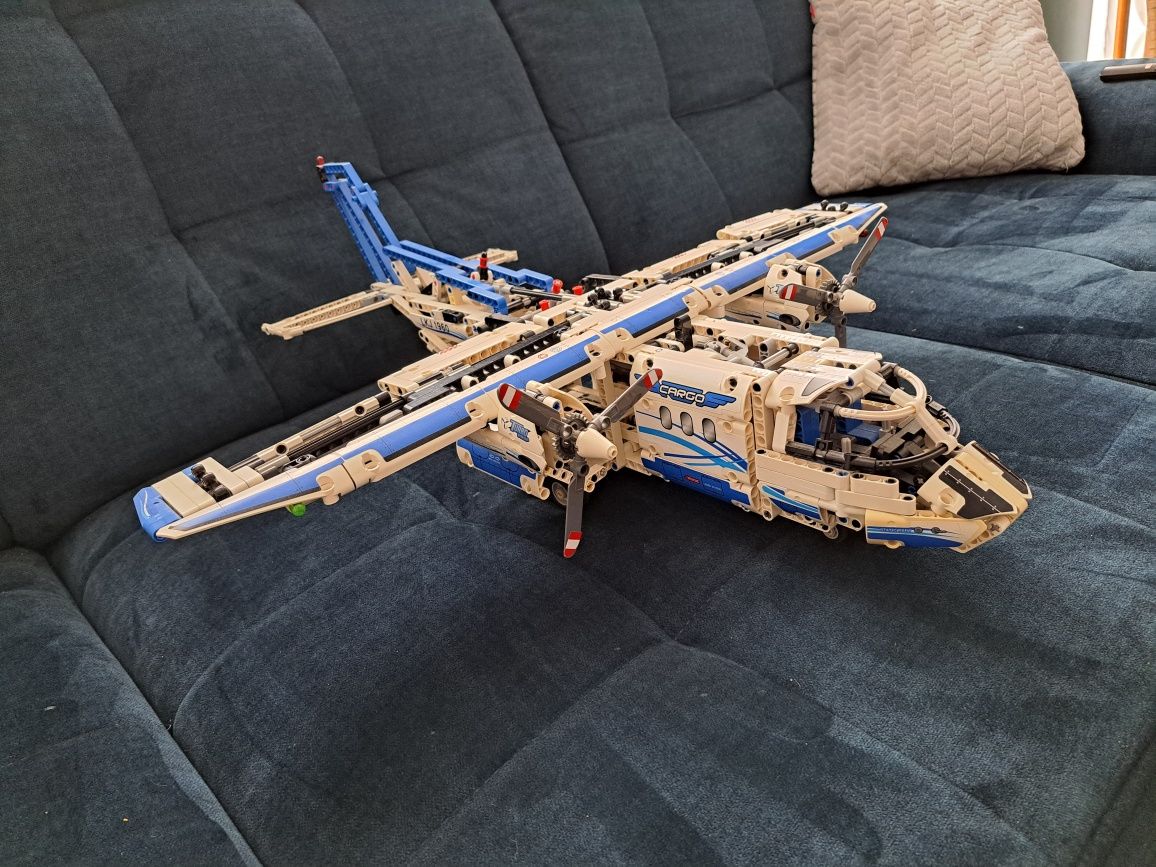 Lego samolot 42025