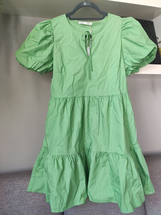 Sukienka mini bufiaste rękawki