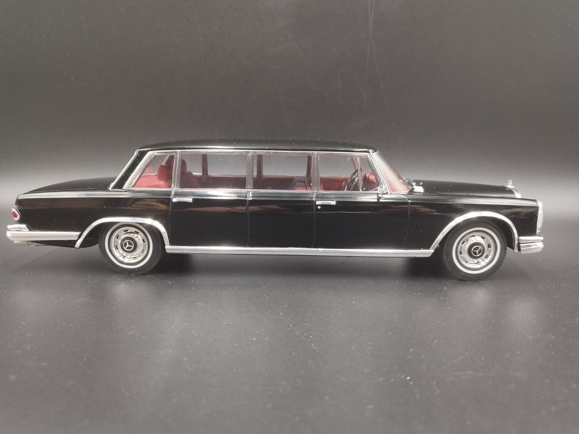 1:18 MCG 1969 Mercedes Benz 600 Pullman W100 Black model nowy