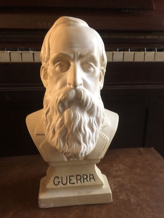 Bustos de Escritores Portugueses