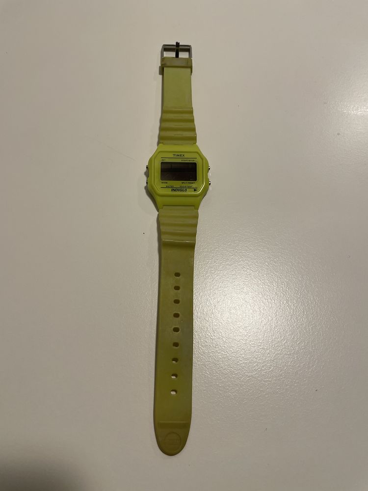 Timex Indiglo elektroniczny