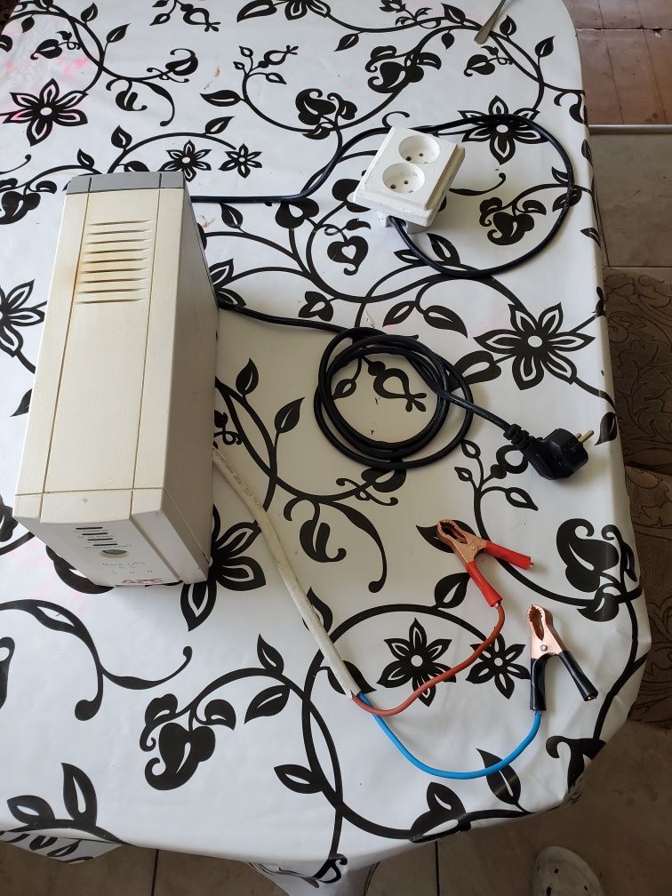 Компютерний UPS APC 500