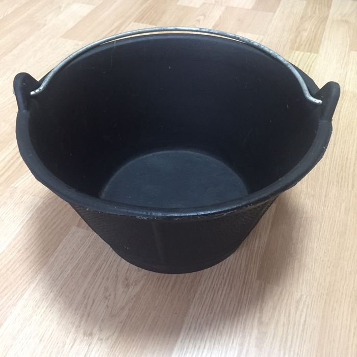 Відро резинове 8 літрів