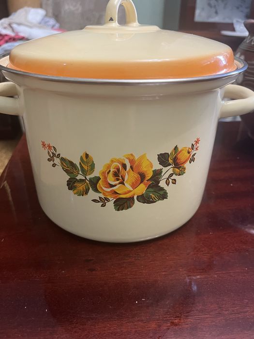 Кастрюля емалірована