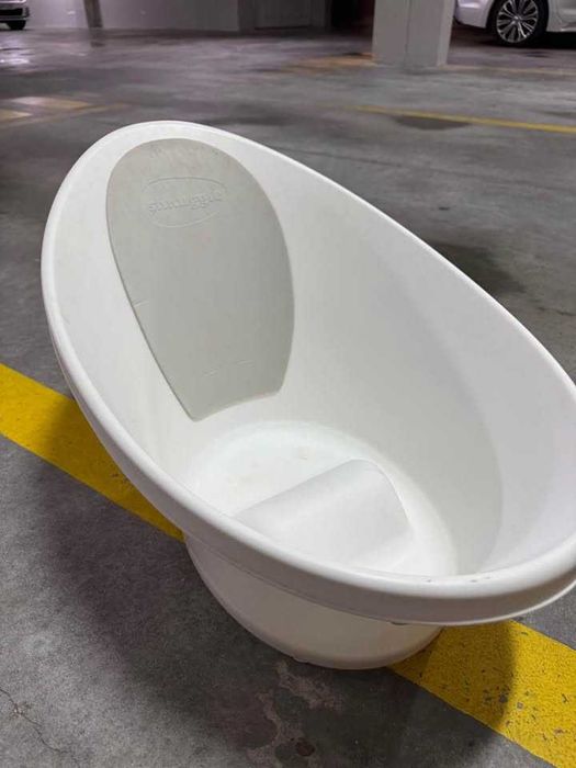 Banheira Shnuggle Branca com encosto Cinza