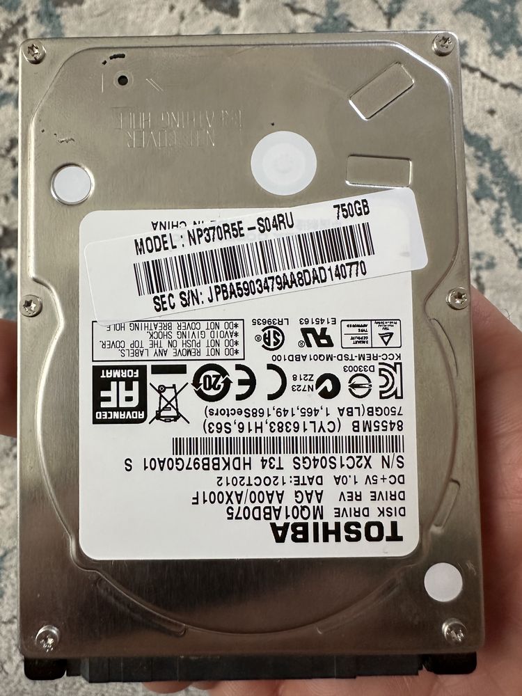 Продам жесткий диск HDD Toshiba 750Gb для ноутбука.
