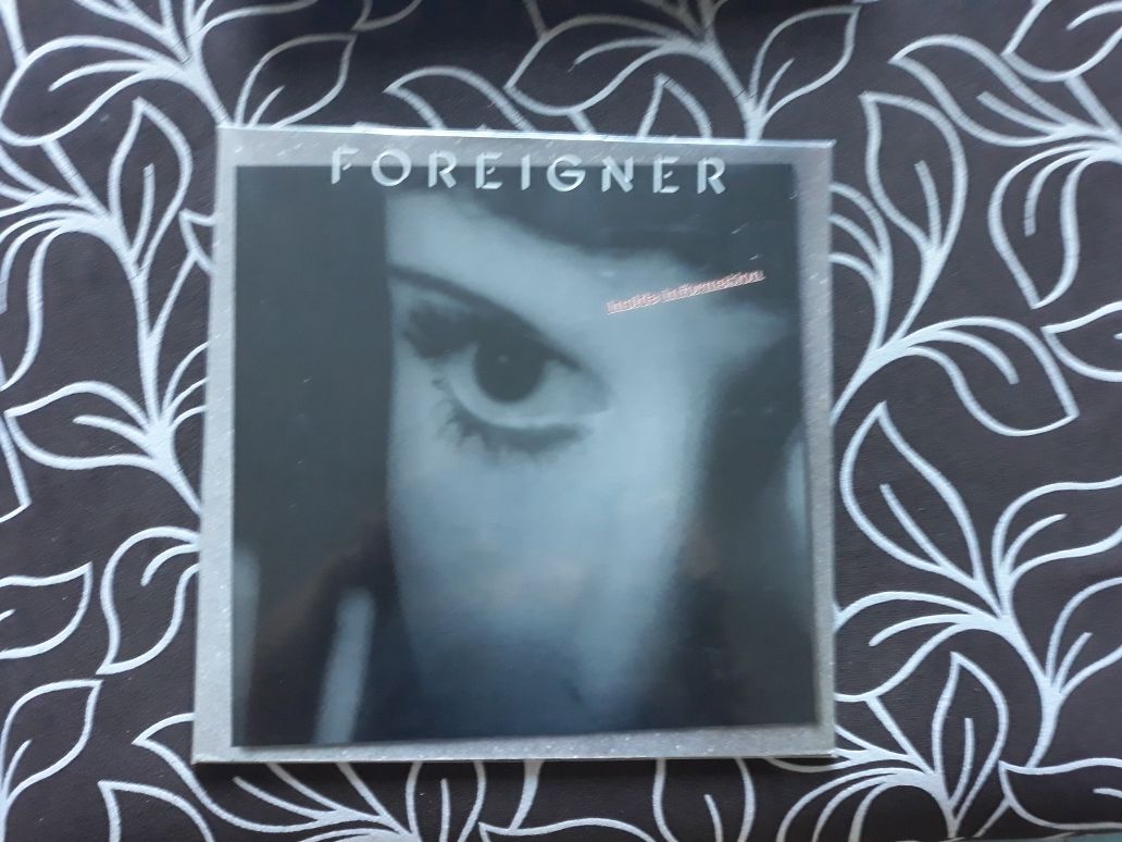 Продам LP с группой  Foreigner