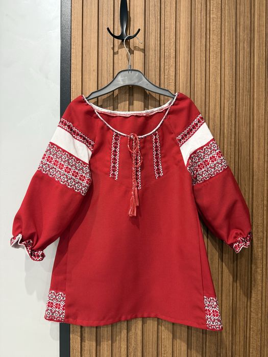 Дитяча сукня-вишиванка