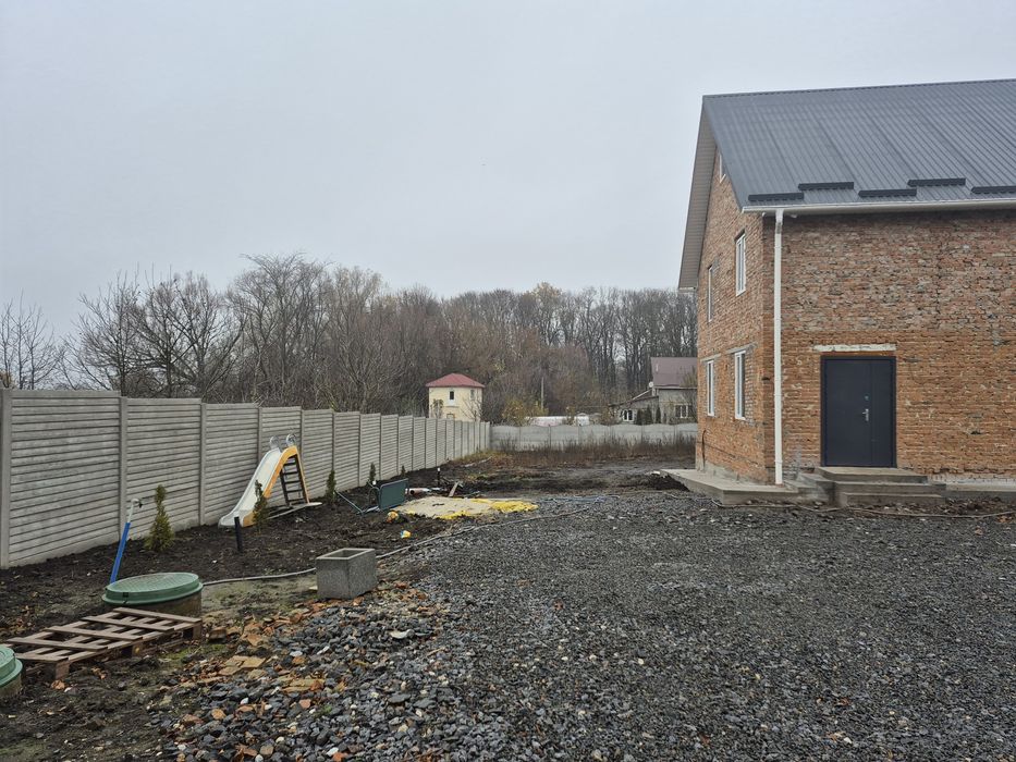 Будинок 200кв, Львівське шоссе