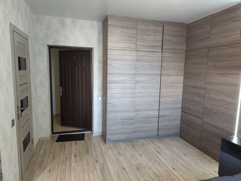 Оренда 1-к. студії в ЖК "Версаль Парк" біля парку Дубки