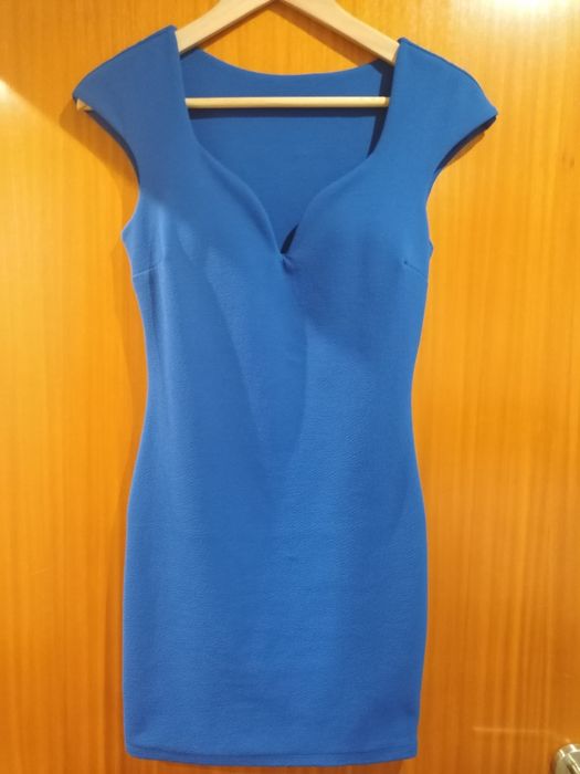 Vestido justo azulão