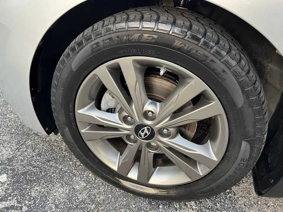 2017 Hyundai Elantra SEL