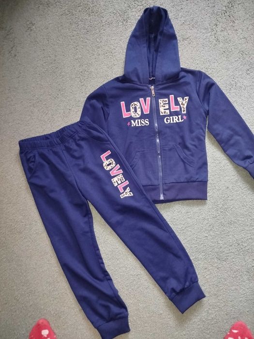 Paka ubrań dla dziewczynki 122