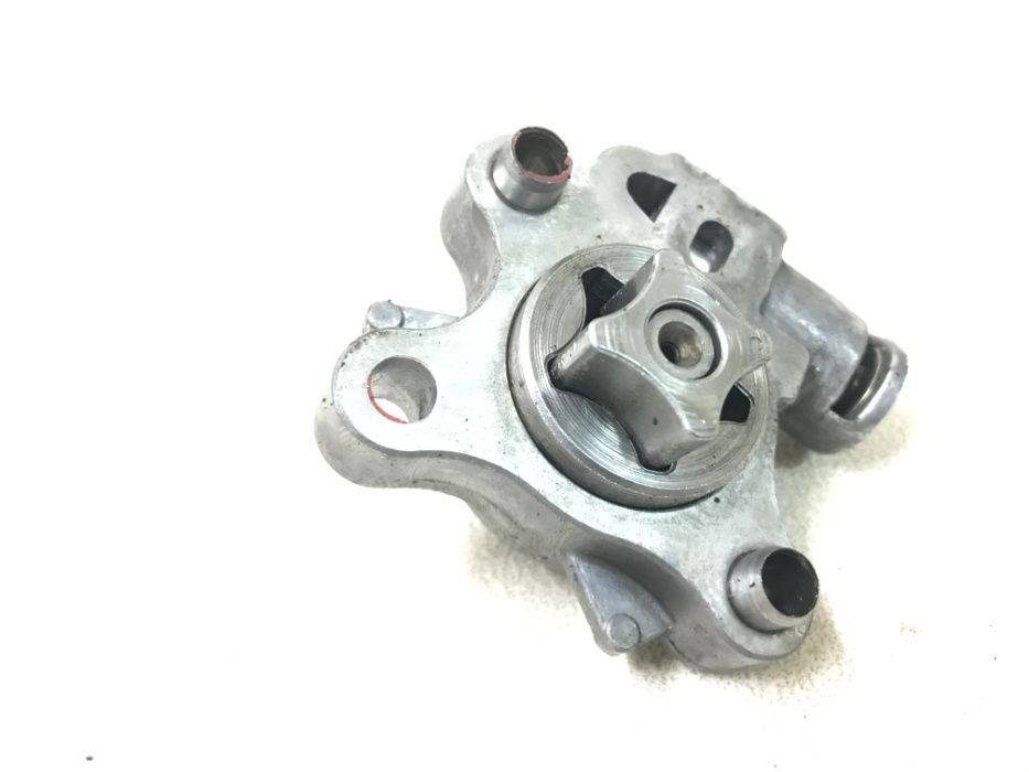 KTM DUKE 125 / RC Pompa Oleju