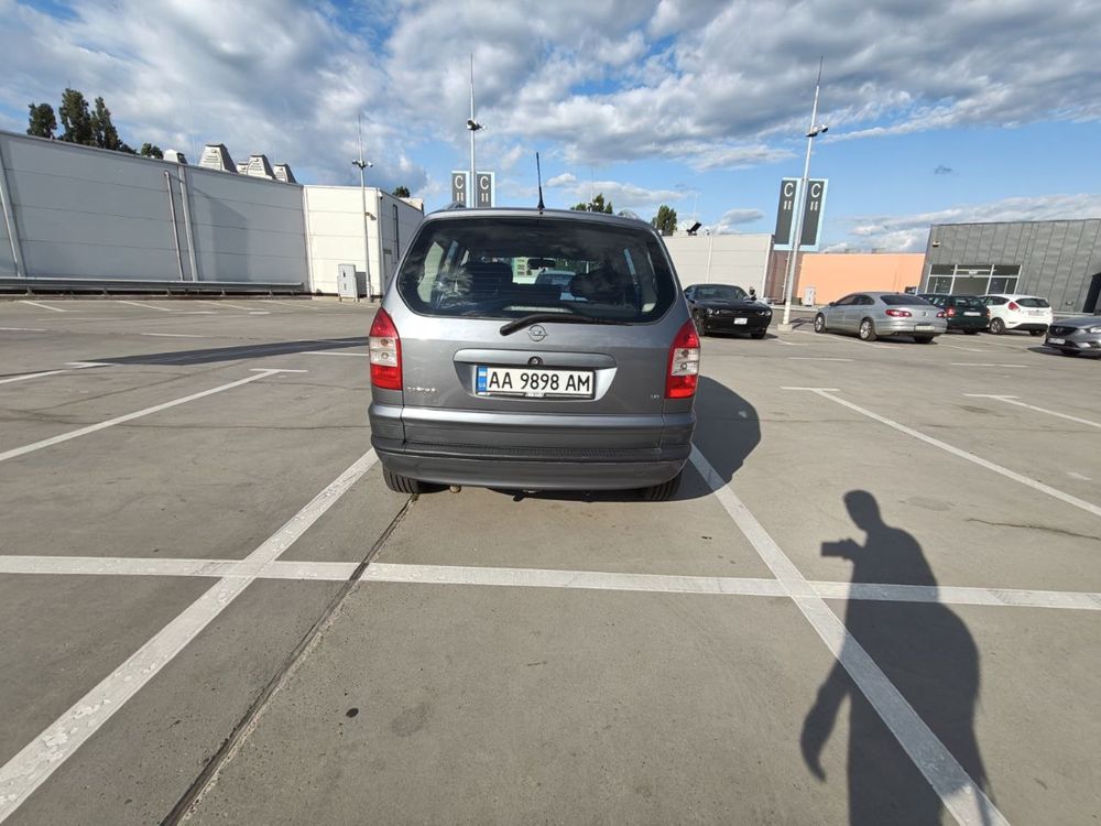 Продам Opel Zafira A