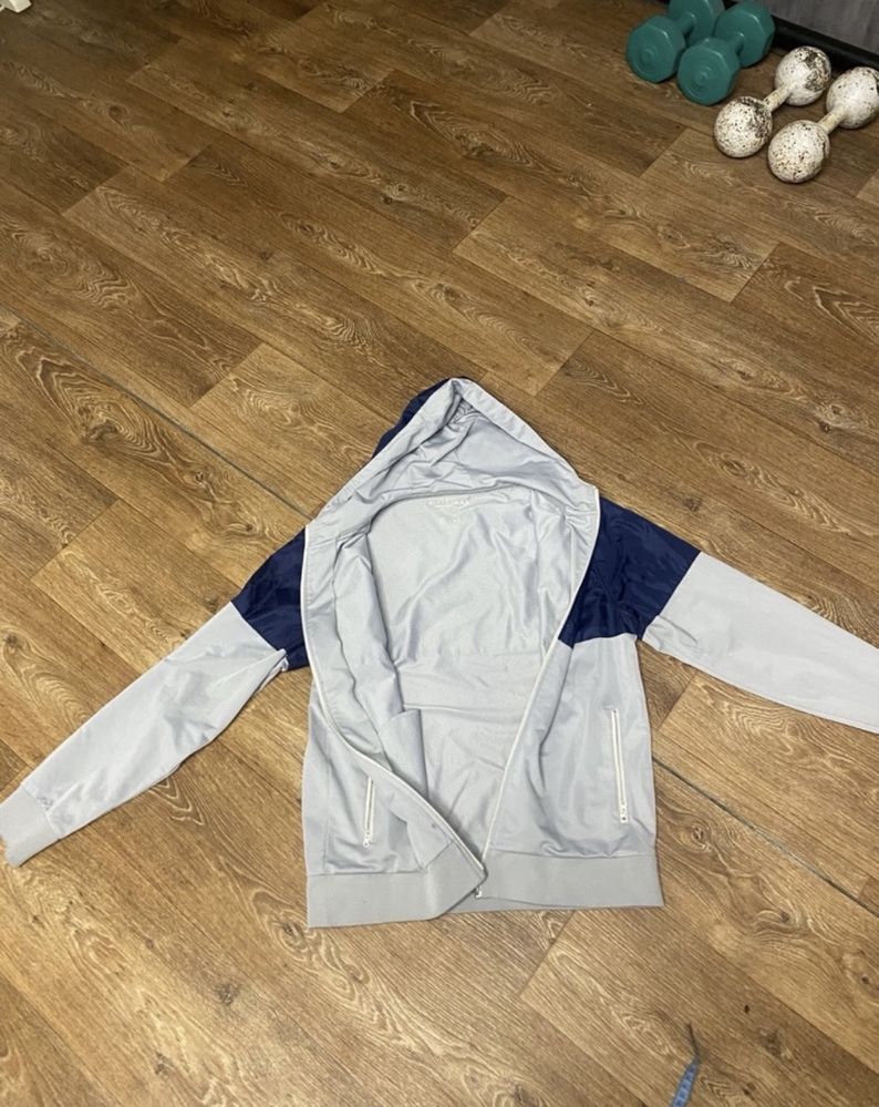 Кофта спортивная с капюшоном худи Pull&Bear