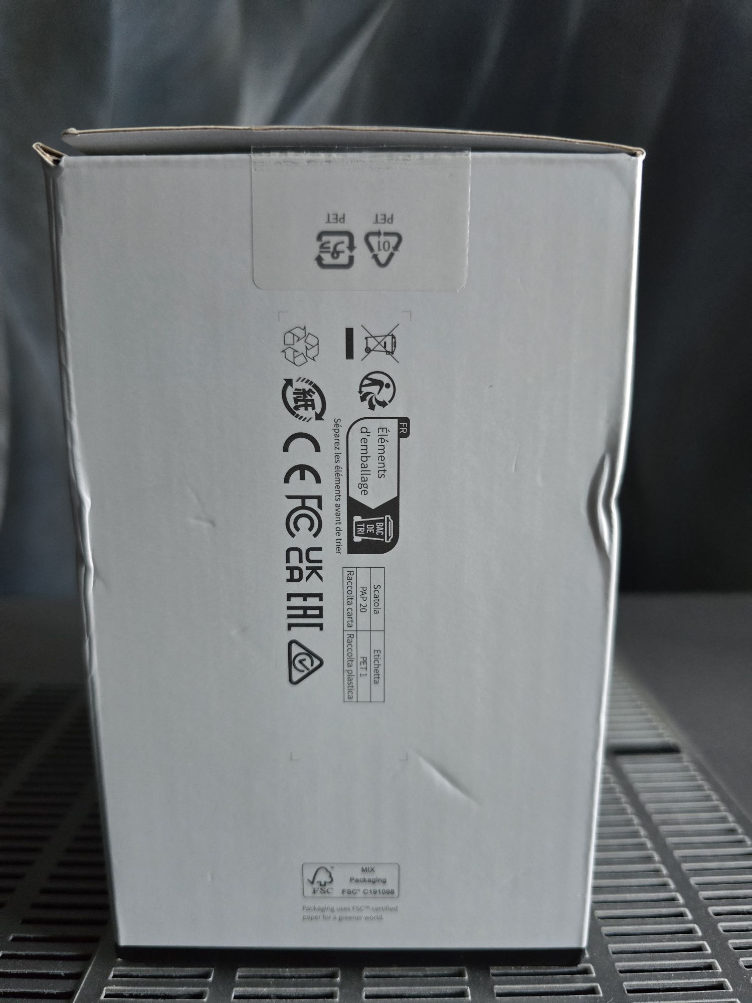 Продам зарядну станцію Ugreen Qi2 Magneti Attachment