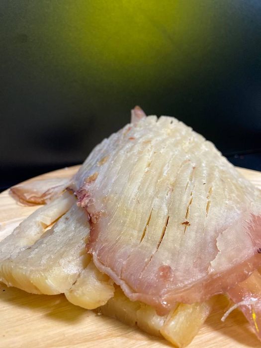 Рибні снеки, джерки, арахіс, фісташка