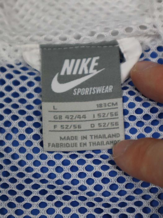 Nike Kurtka wiatrówka przeciwdeszczowa z kapturem czerwona niebieska