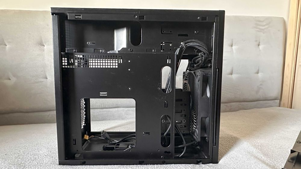 Obudowa komputerowa micro-ATX SilverStone TJ08-E Evolution - komplet
