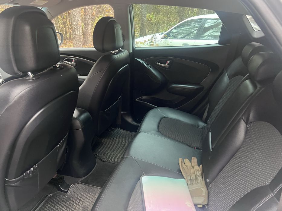 Продам авто хюндай ix35 все вопросы по телифону