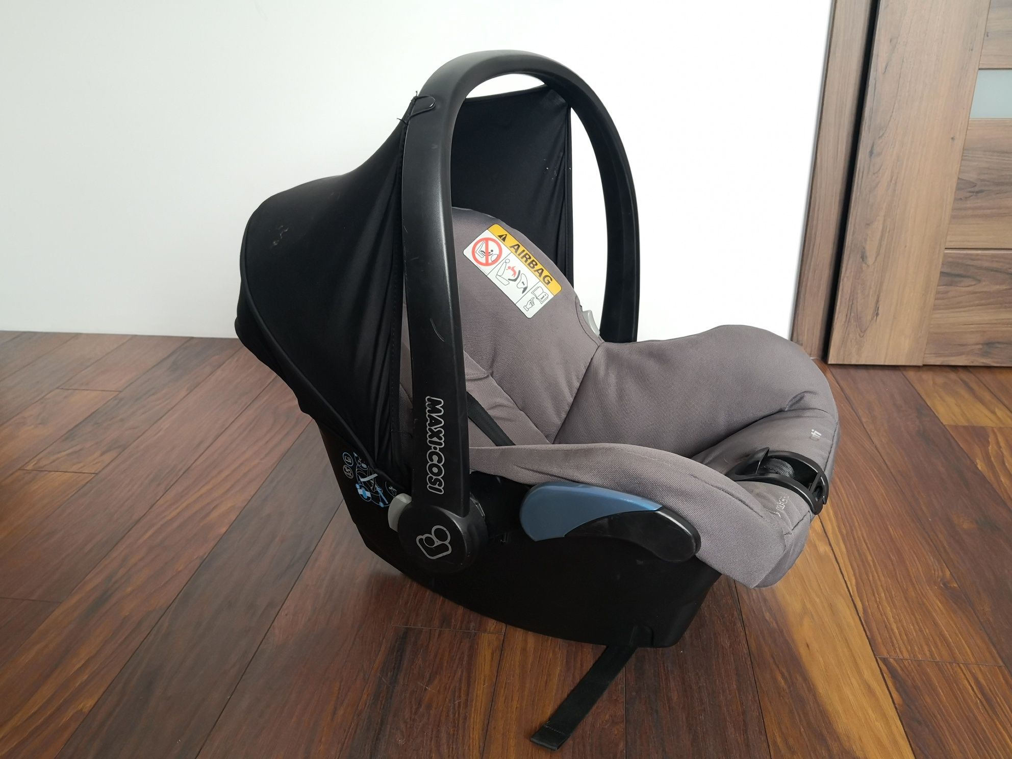 Fotelik nosidło szary Maxi Cosi model Citi maxicosi 0-13 kg