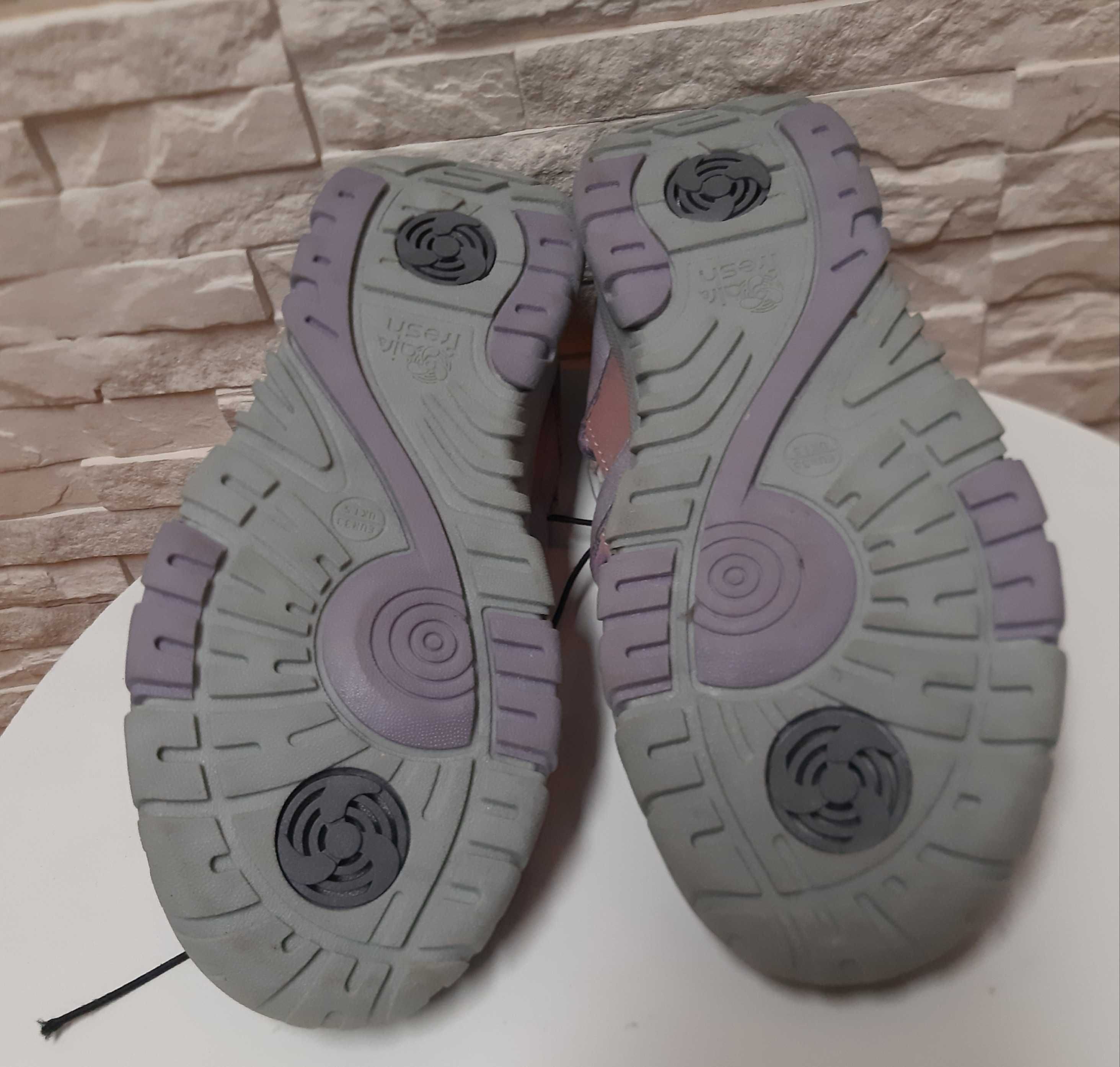 ?Buty sandały, trekkingowe dziewczęce 33R zakryte palce Air fresh
