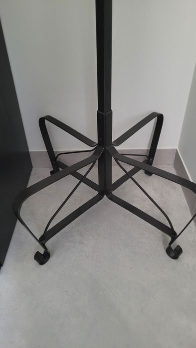 Cabide de Pé IKEA
