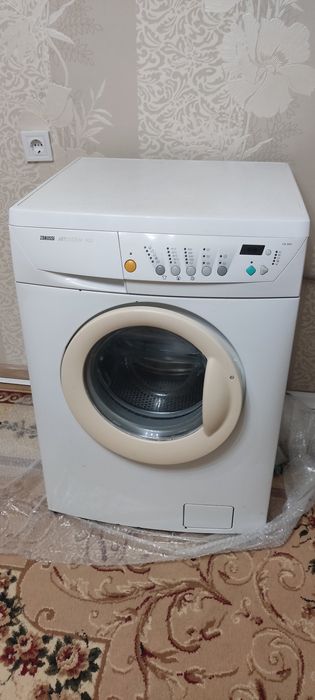 Стиральная машина Zanussi FJE 904