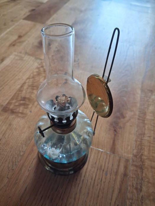 Stara lampa naftowa