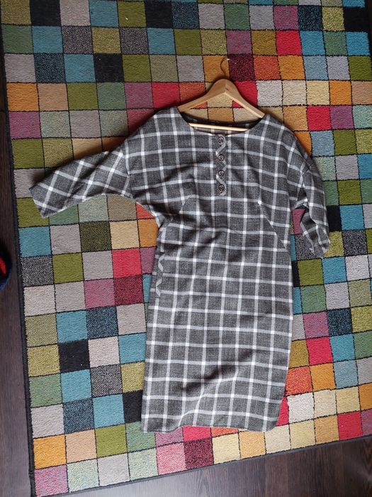 Продам плаття в клітинку