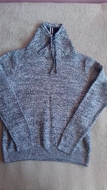Rozmiar 170/176 sweter od Reserved ze stójką granatowo biały