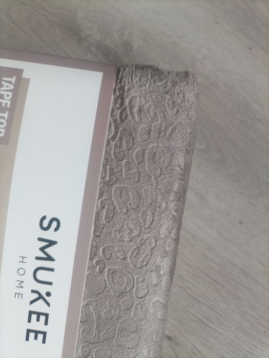 4 zasłony na taśmie z tunelem Smukee kolor ciemnobeżowy 4x zasłona